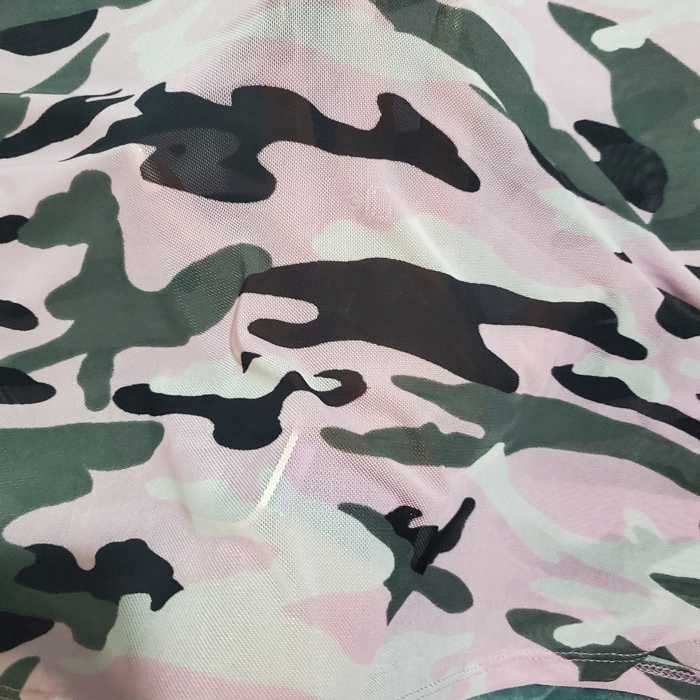 Shirt - Picture 3 of 4